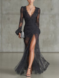 Vestido Maxi Gris Oscuro de Encaje Transparente Fruncido con Manga Larga y Abertura