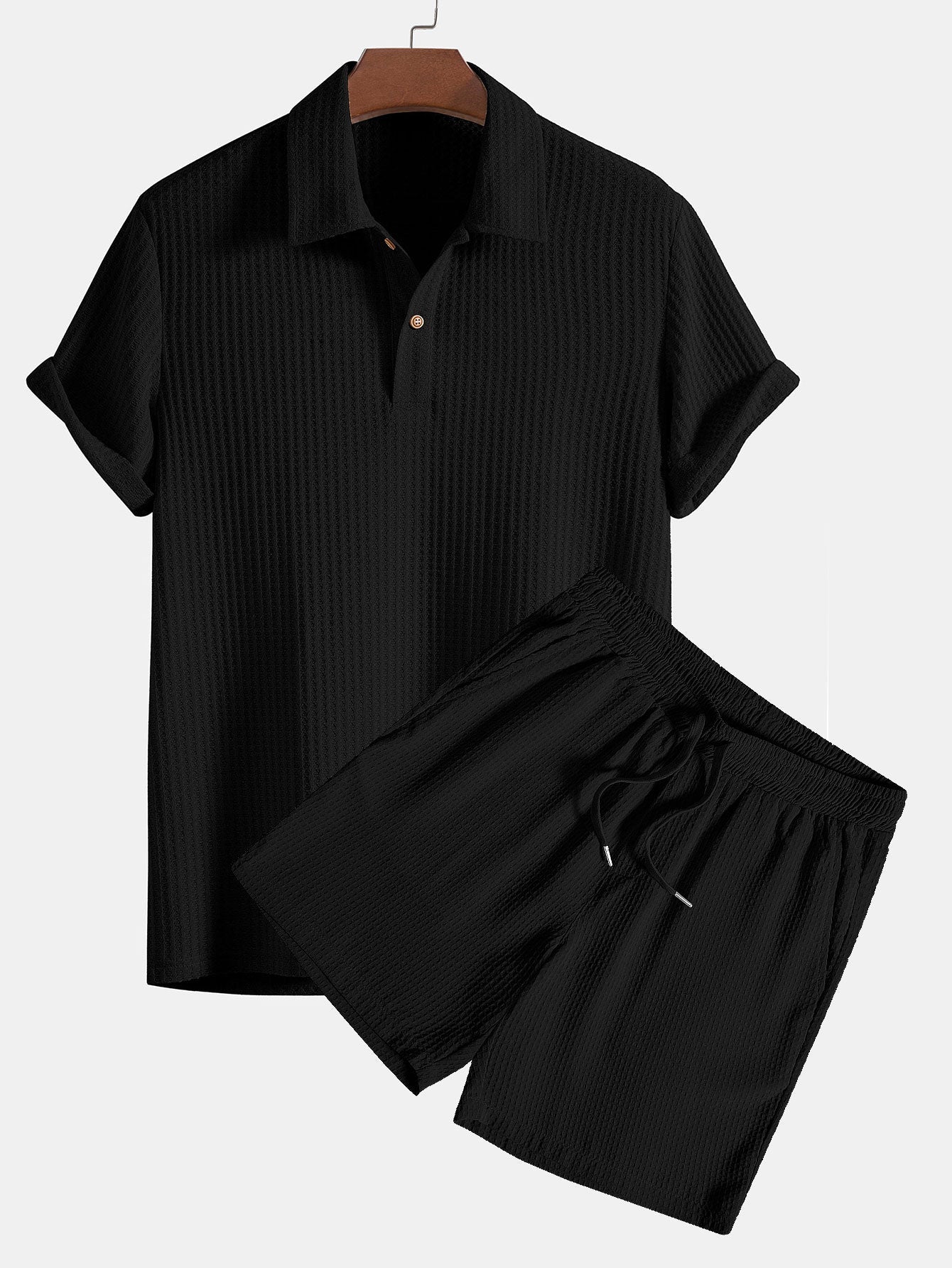 Polo de punto con tejido tipo gofre y pantalones cortos con cordón de ajuste y tejido tipo gofre
