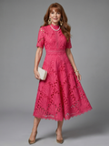 Bonnie | Vestido Midi de Manga Corta con Ojales y Cintura Entallada