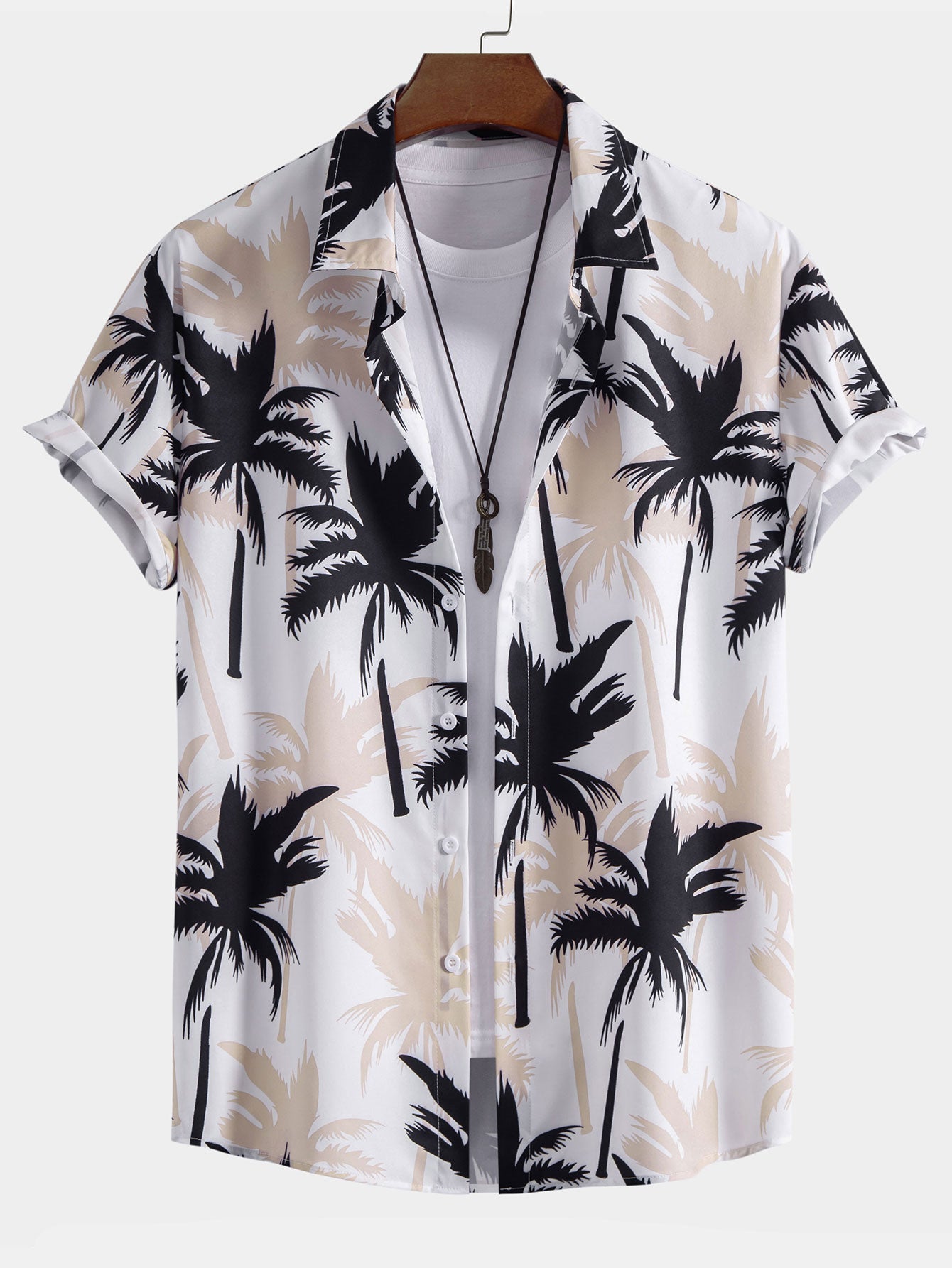 Camisa abotonada con estampado de palmeras y bañador corto