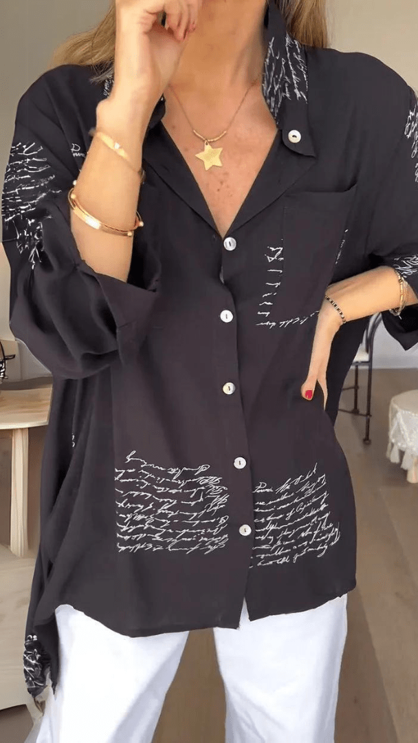Sabine | Camisa Relajada con Estampado de Escritura