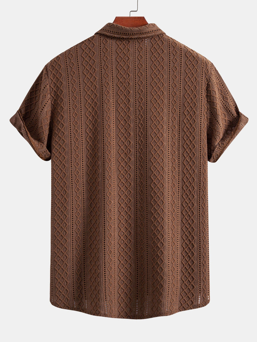 Camisa abotonada con estampado jacquard de rombos geométricos y pantalones cortos de 5" con cordón y textura arrugada