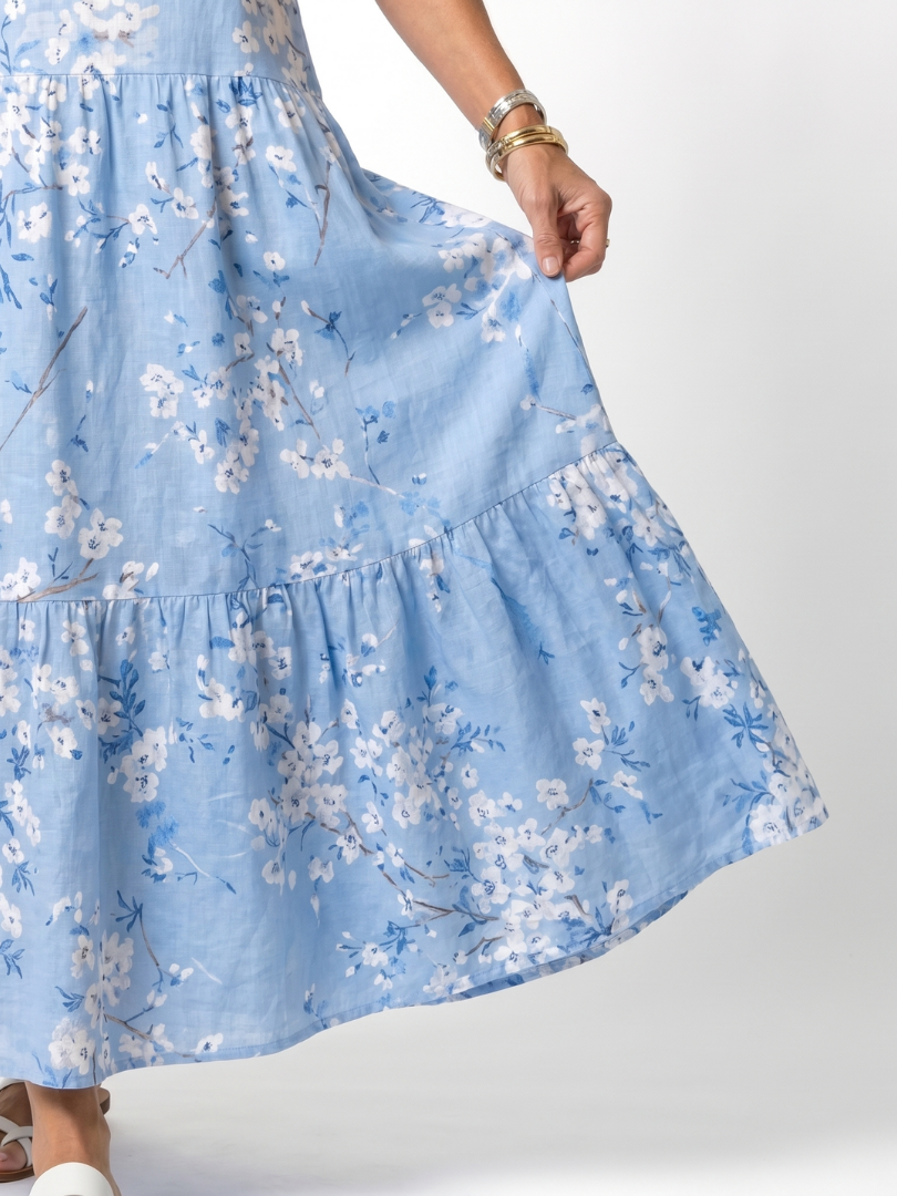 Alora | Vestido Midi con Estampado Floral y Lazos de Borlas