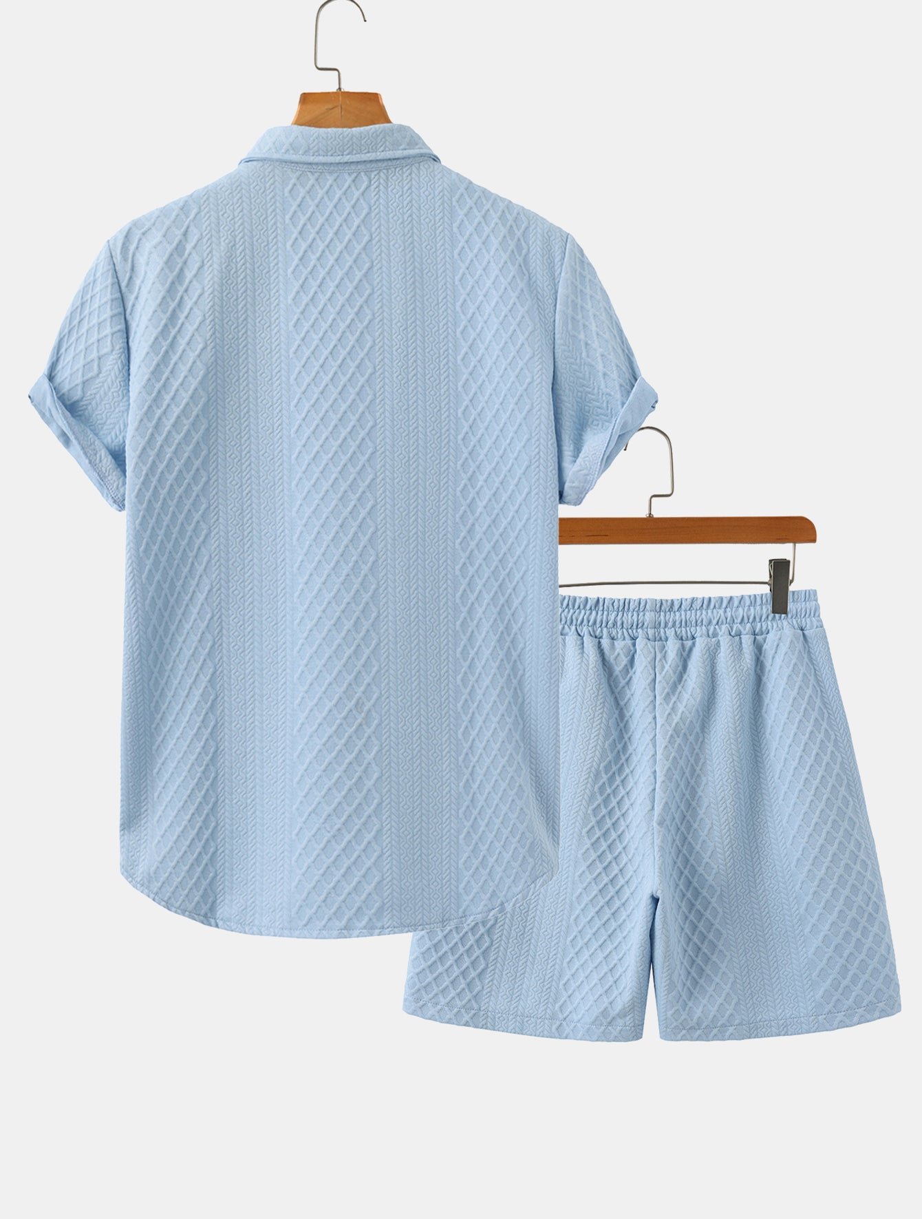 Camisa abotonada con estampado jacquard de rombos y pantalones cortos con cordón