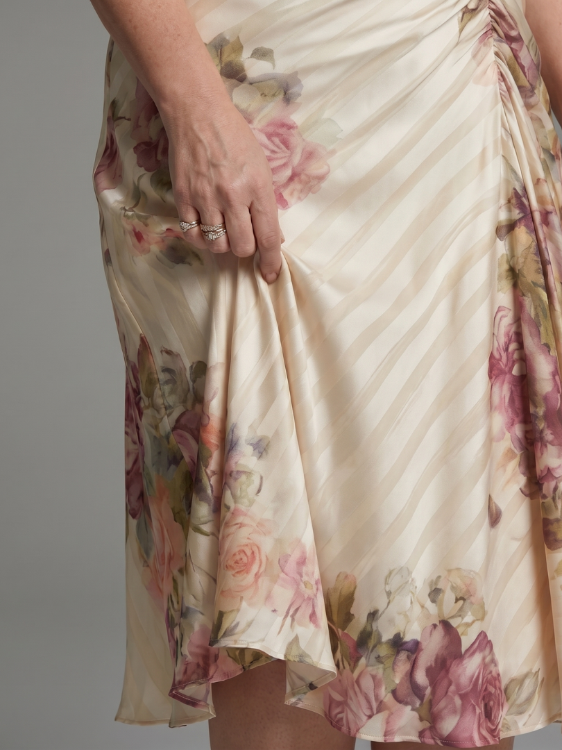 Deirdre | Vestido Midi Cruzado Floral con Mangas de Volante