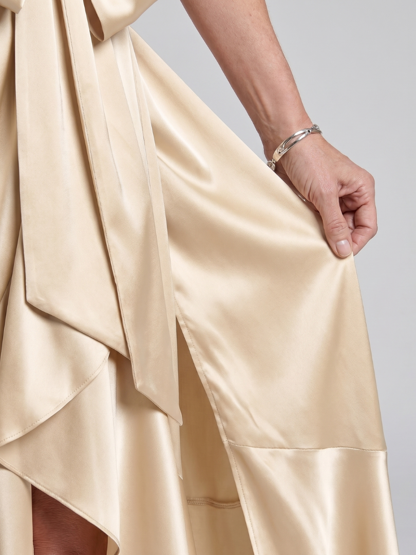 Gloria | Vestido de Noche Fluido Halter Cruzado