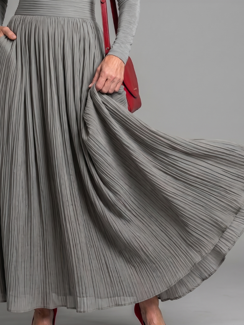Edith | Vestido Midi Fluido de Cuello Alto