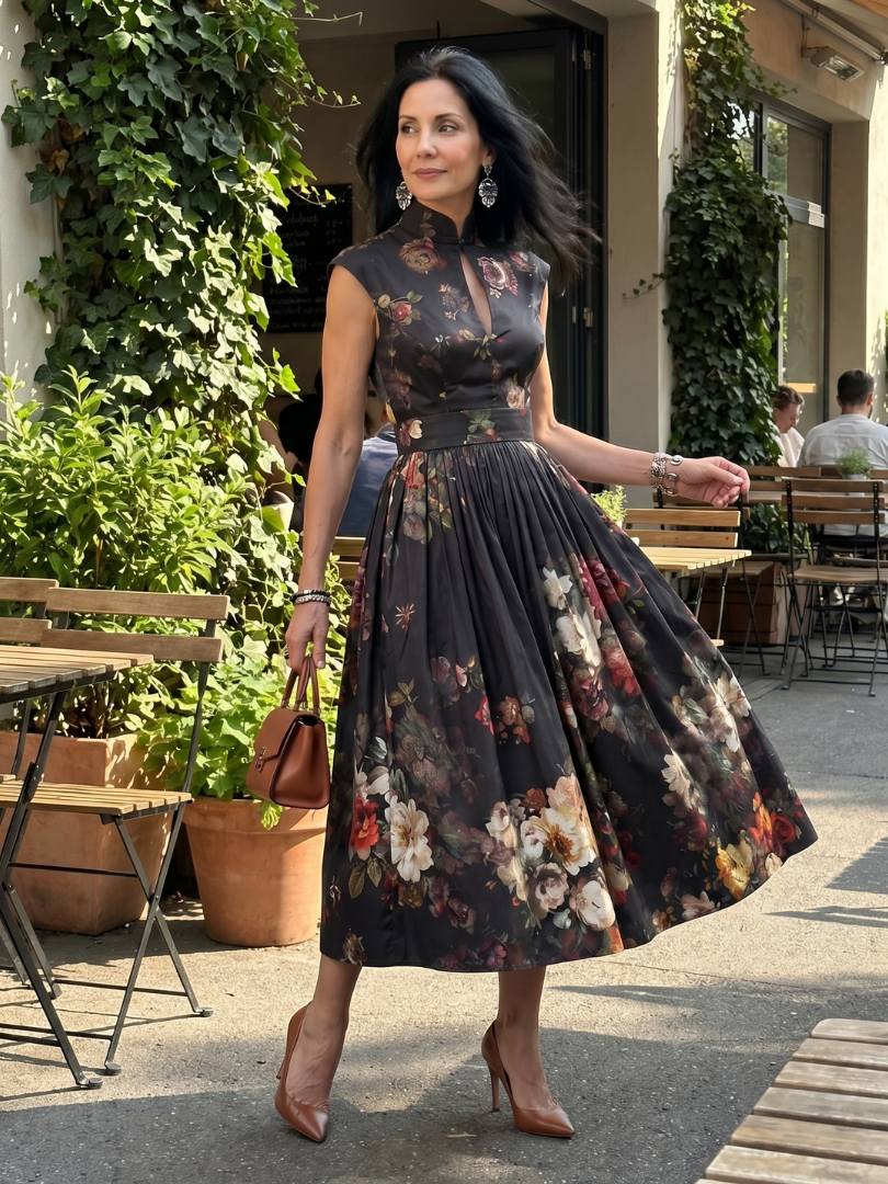 Aurelia | Vestido Midi Plisado Floral con Cuello Alto