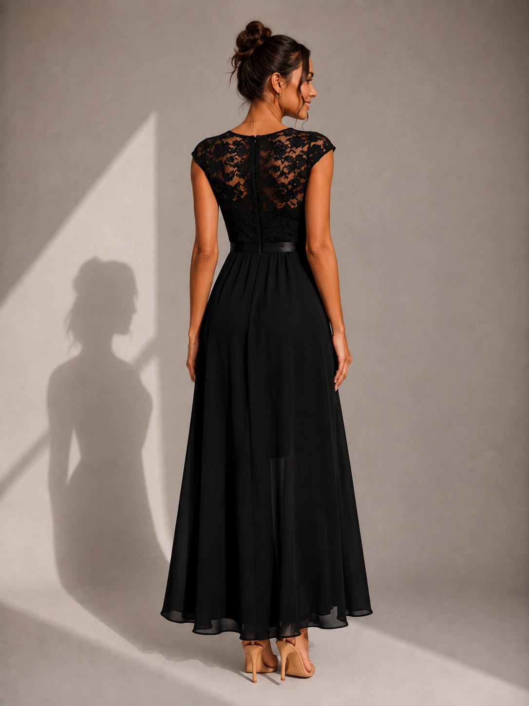 Fern | Vestido largo con cuerpo de encaje