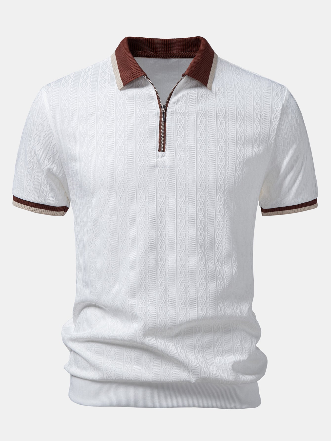 Polo de punto con cremallera texturizada y ribetes en contraste y pantalones cortos chino con cintura elástica