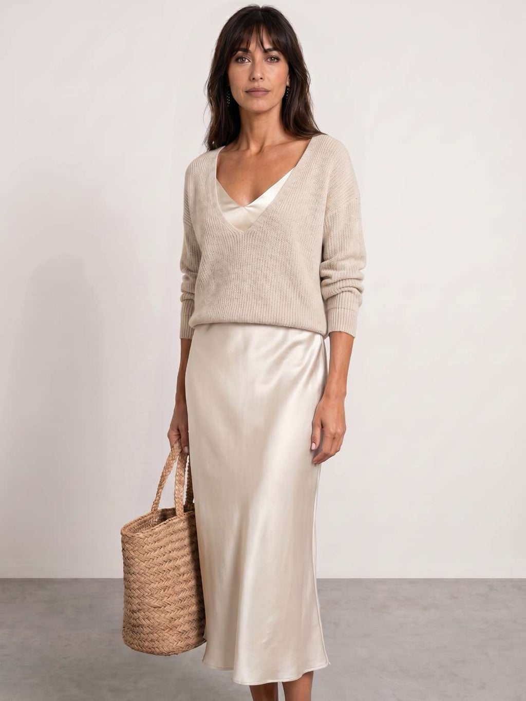 Vestido midi de satén con jersey incluido
