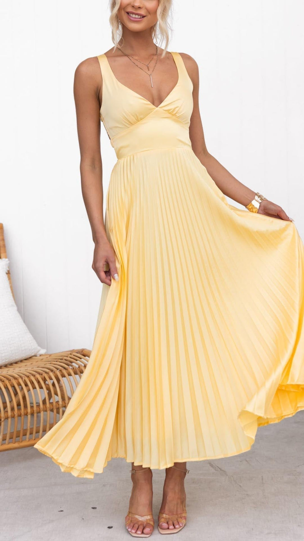 Aveline | Vestido Maxi Plisado con Escote en V