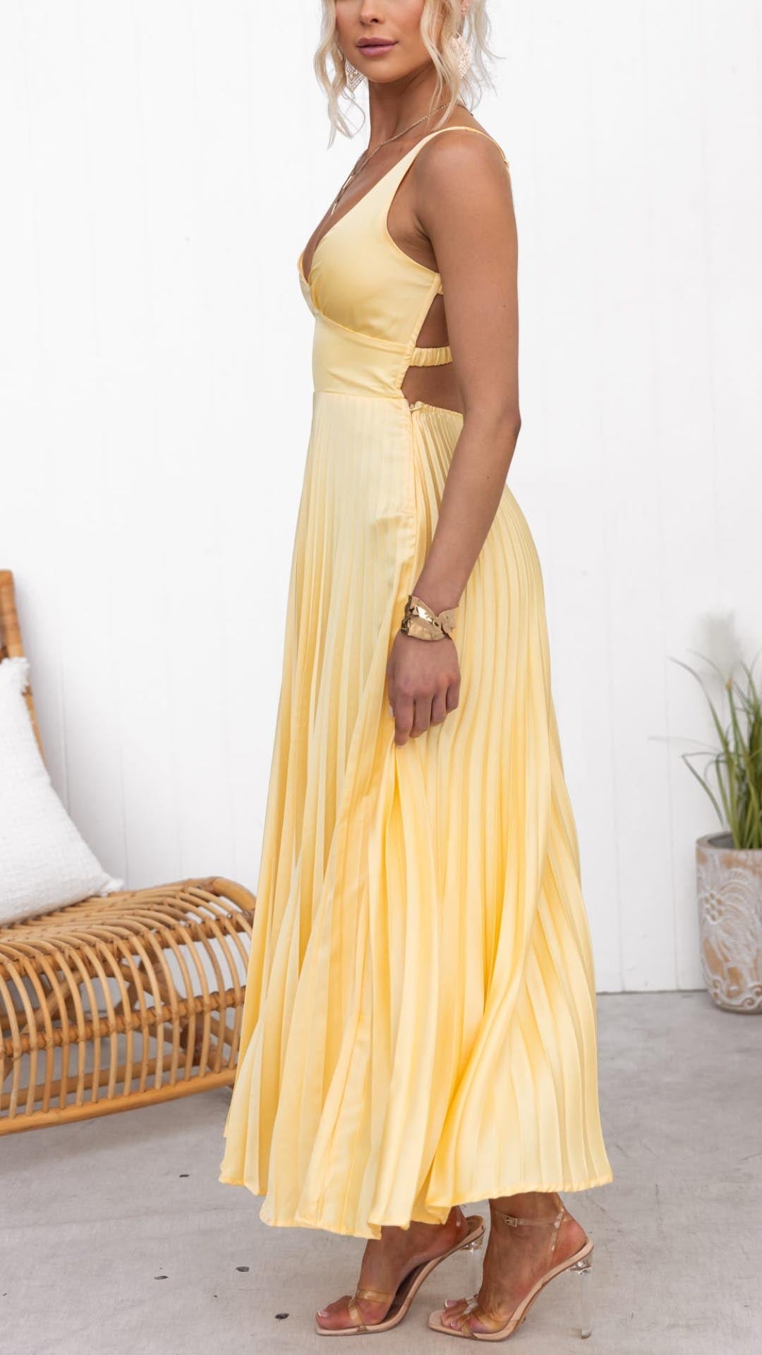 Aveline | Vestido Maxi Plisado con Escote en V