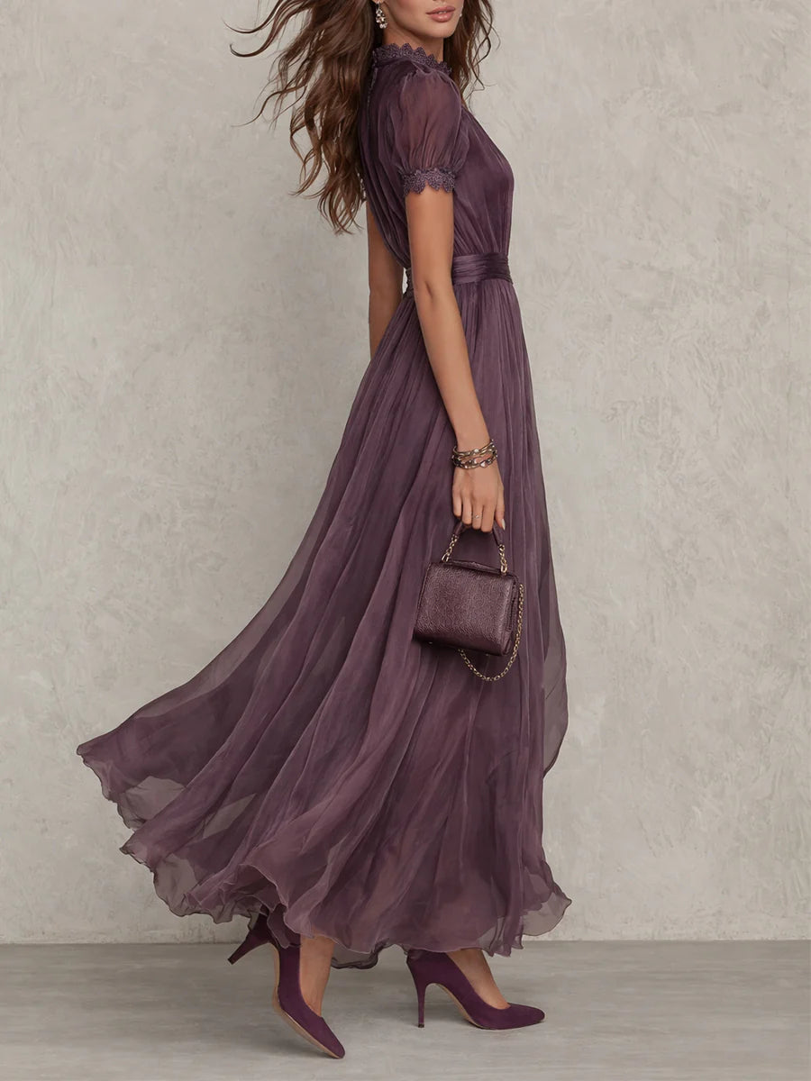 Vestido Maxi de Gasa Morado con Escote de Ojo de Cerradura y Ribete de Encaje