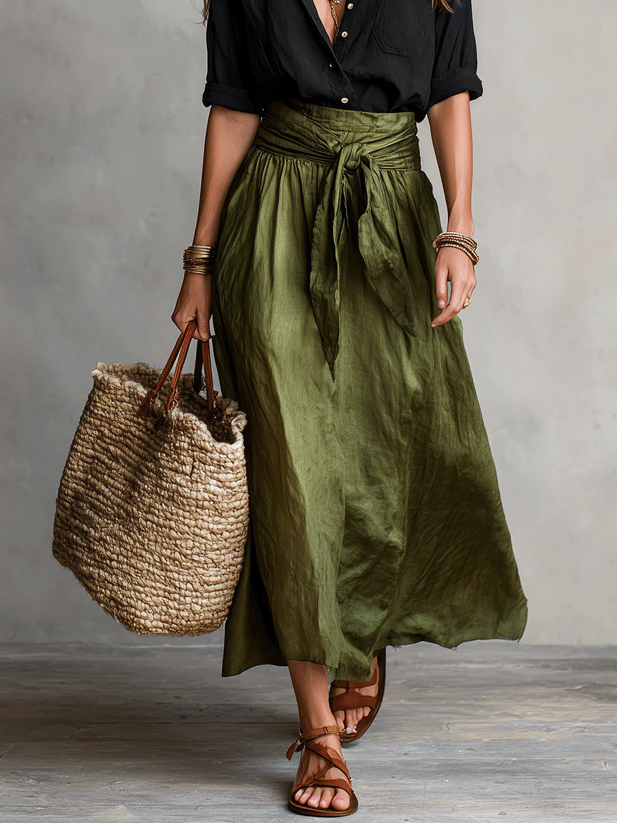RIVER | Conjunto de Dos Piezas: Top Negro y Falda Midi Verde Oliva