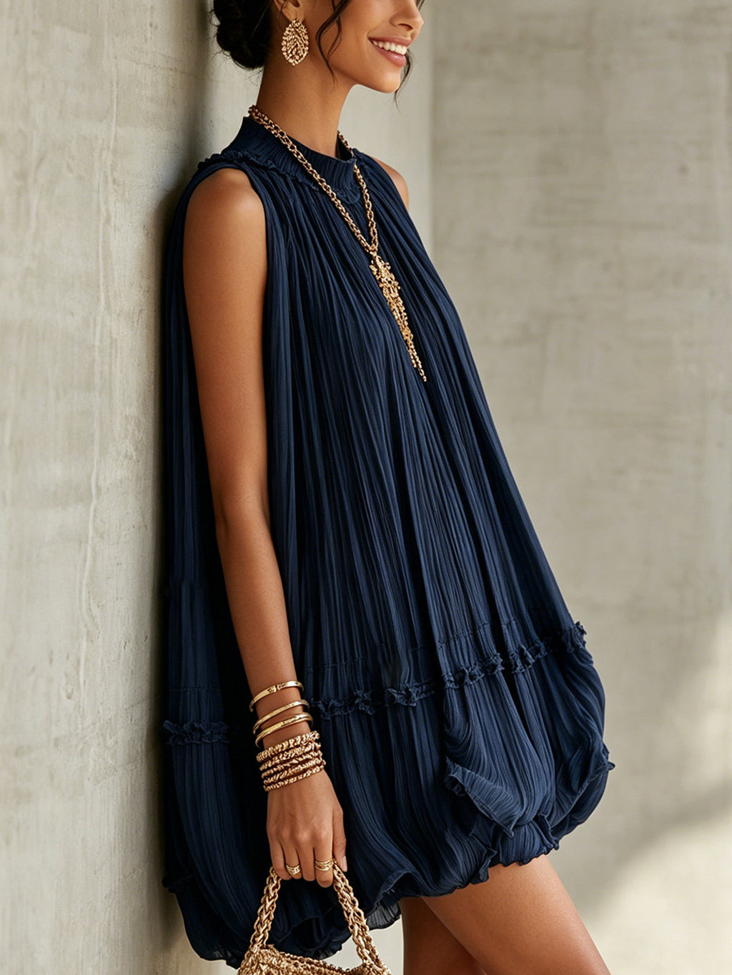 Camilla | Vestido Mini de Gasa con Cuello Halter y Falda Globo
