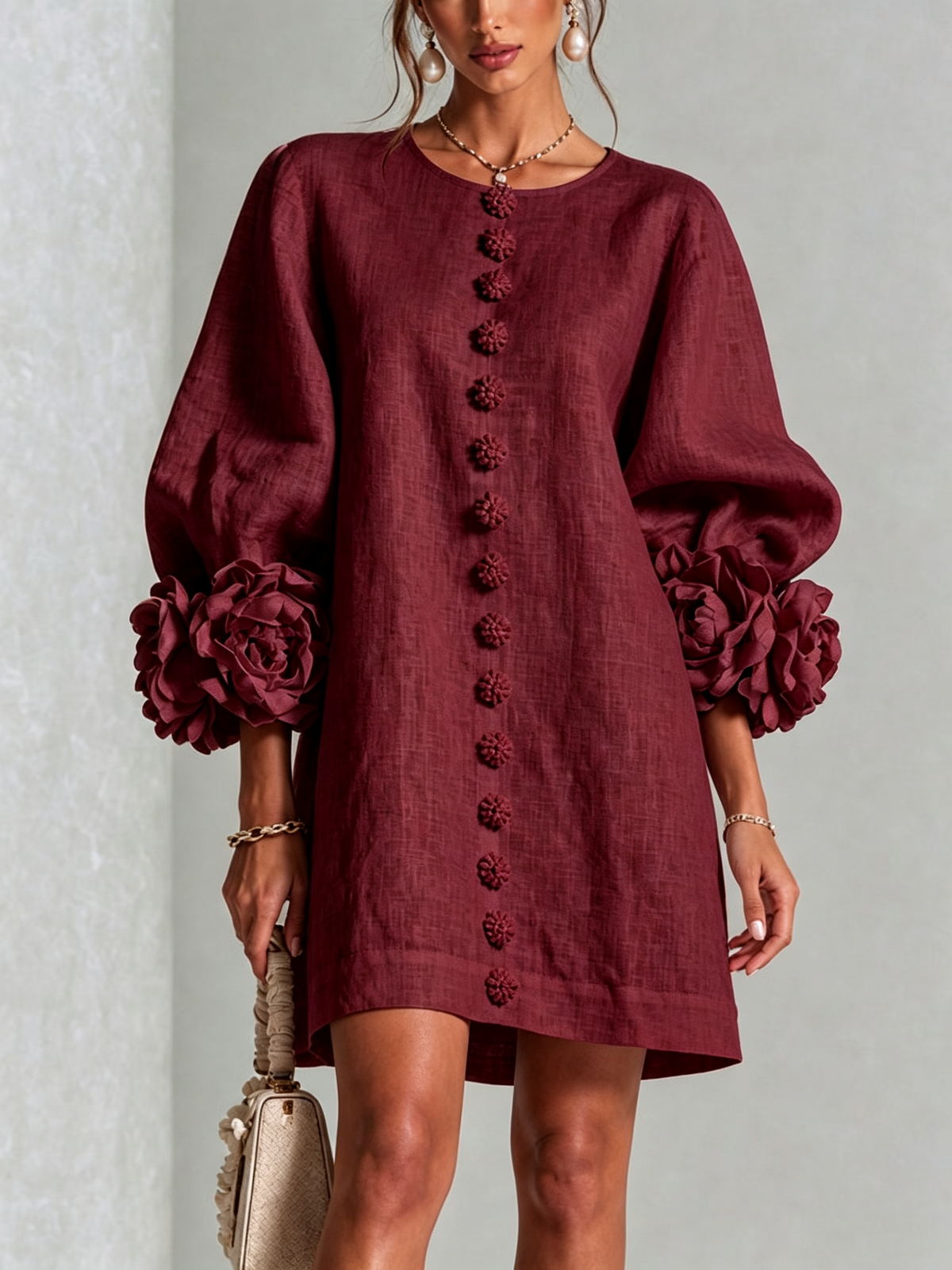 Vestido Corto Floral Abotonado con Llamativos Puños Florales