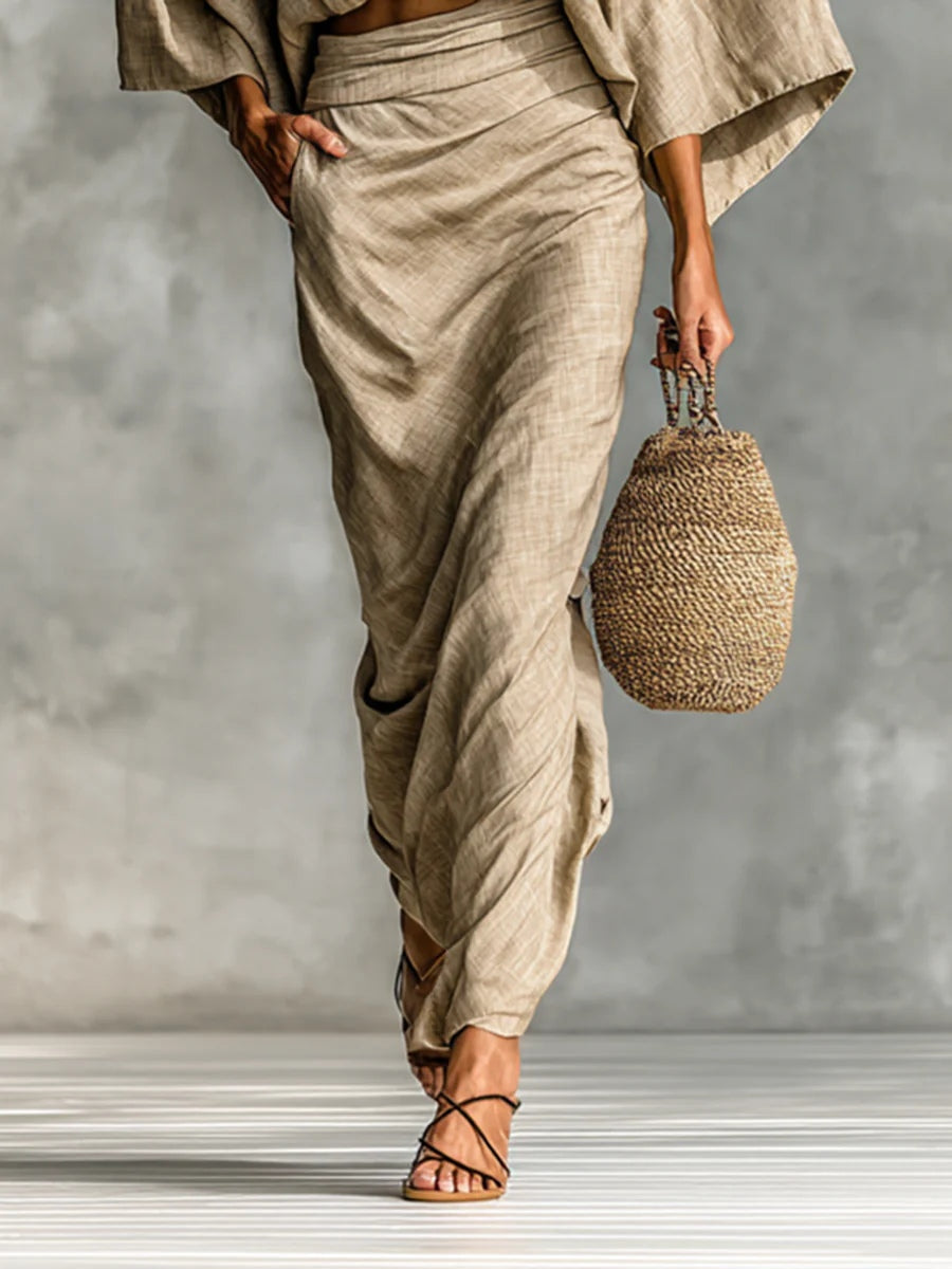 Willow | Conjunto de Dos Piezas Beige con Top de Manga Murciélago y Falda Larga para una Elegancia sin Esfuerzo