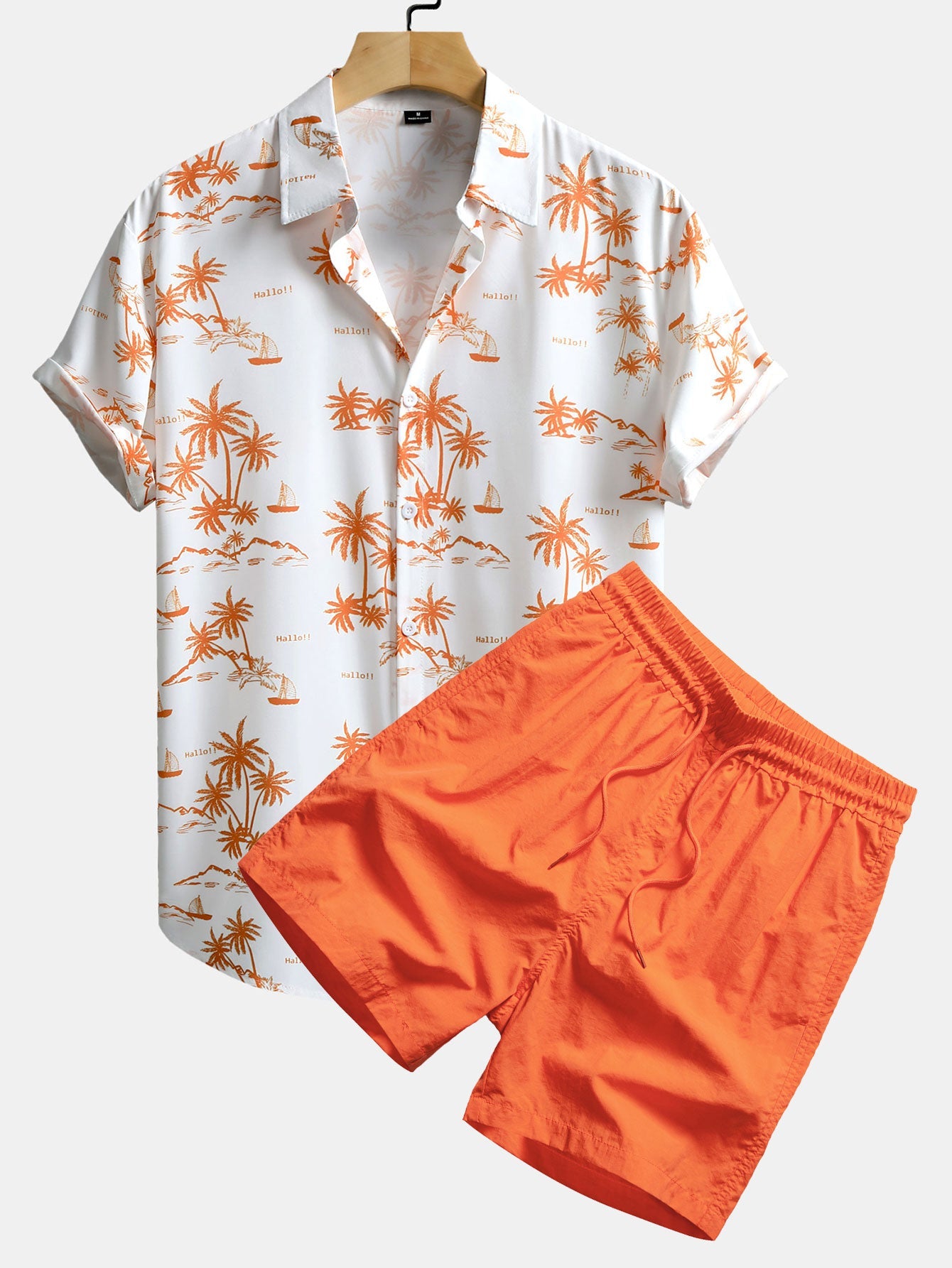 Camisa abotonada con estampado de palmeras y bañador corto