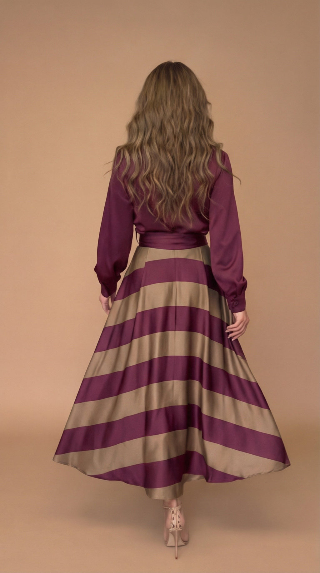 Mila™ | Vestido Maxi de Rayas