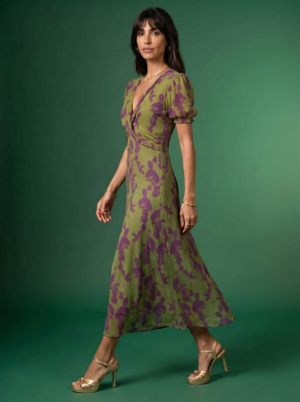 Vestido midi estampado con tirantes