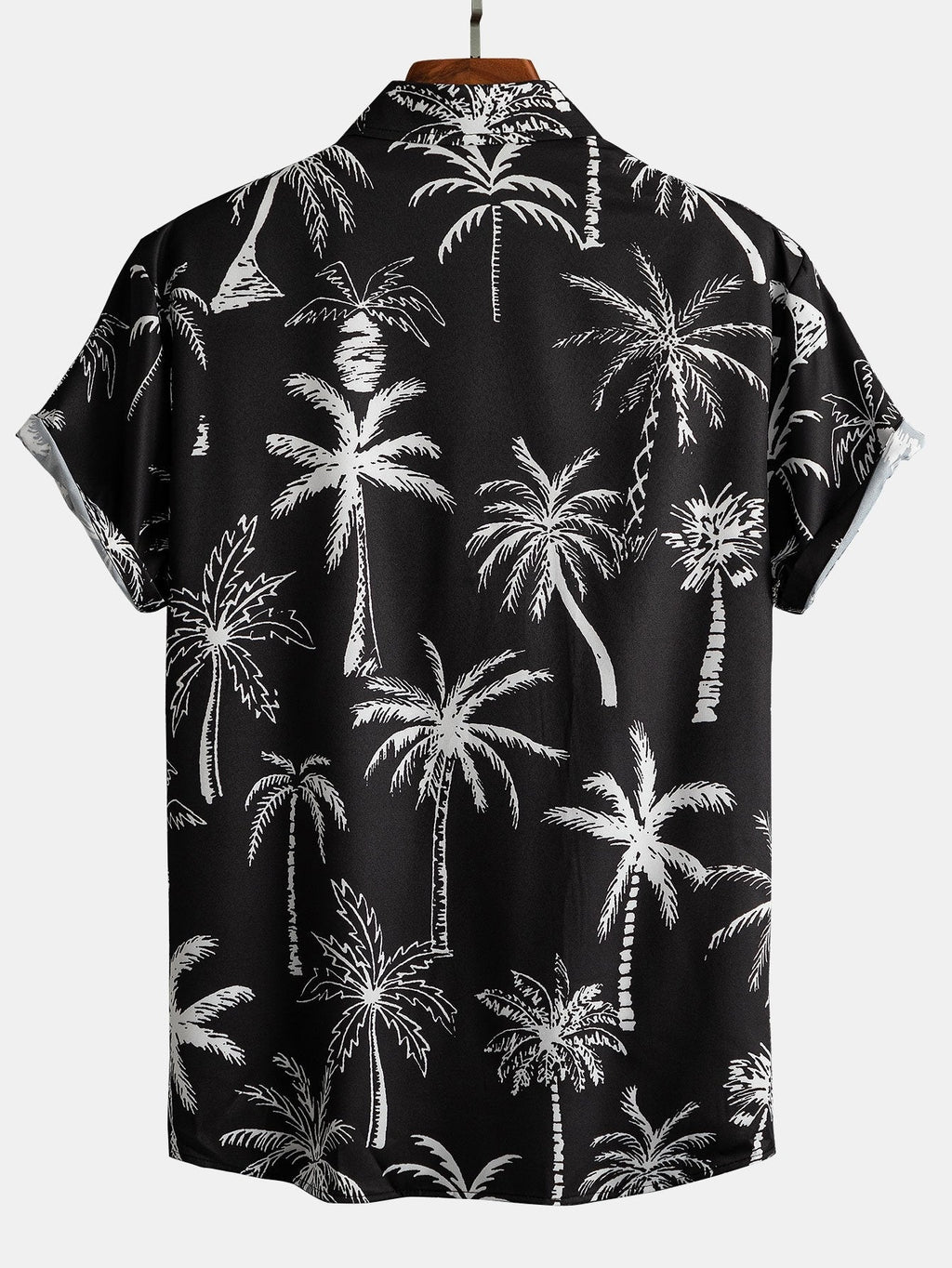 Camisa abotonada con estampado de palmeras y bañador corto