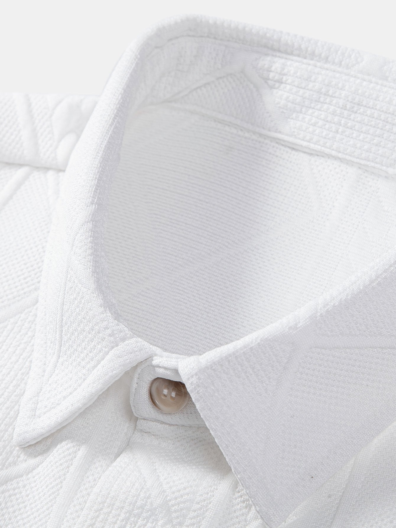 Camisa de botones y pantalones cortos con estampado jacquard geométrico
