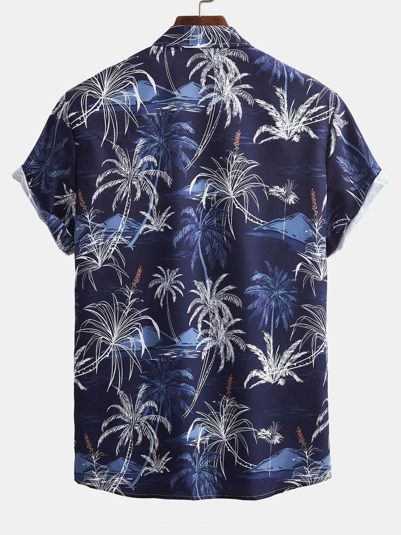 Camisa abotonada con estampado de palmeras y bañador corto