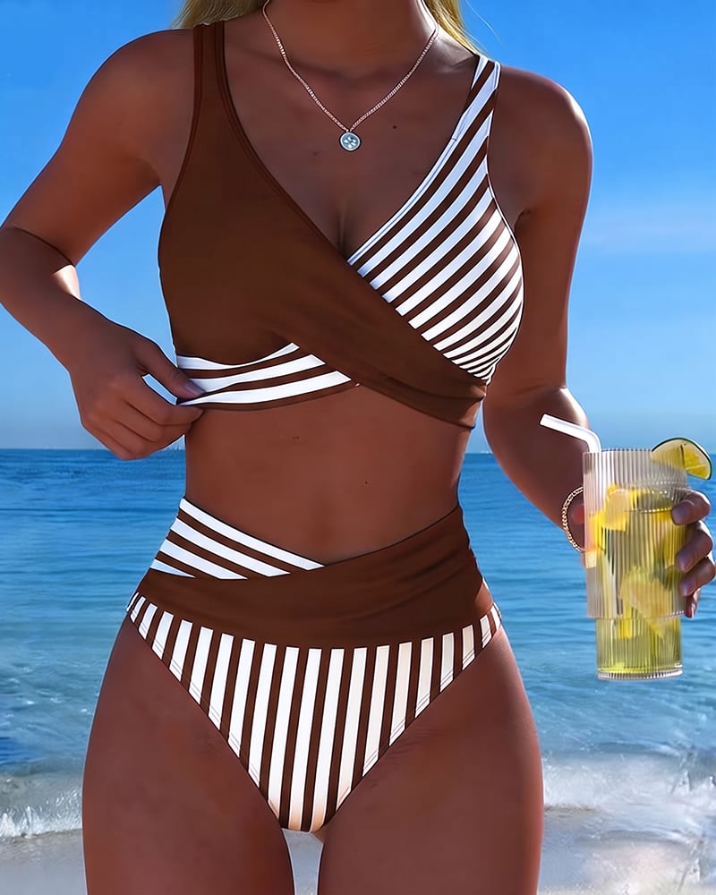 Bikini de dos piezas con efecto reductor