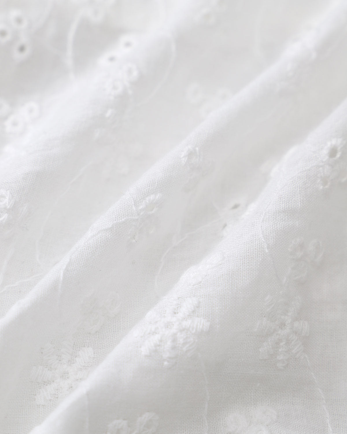 Blusa Blanca Floral Manga Abullonada
