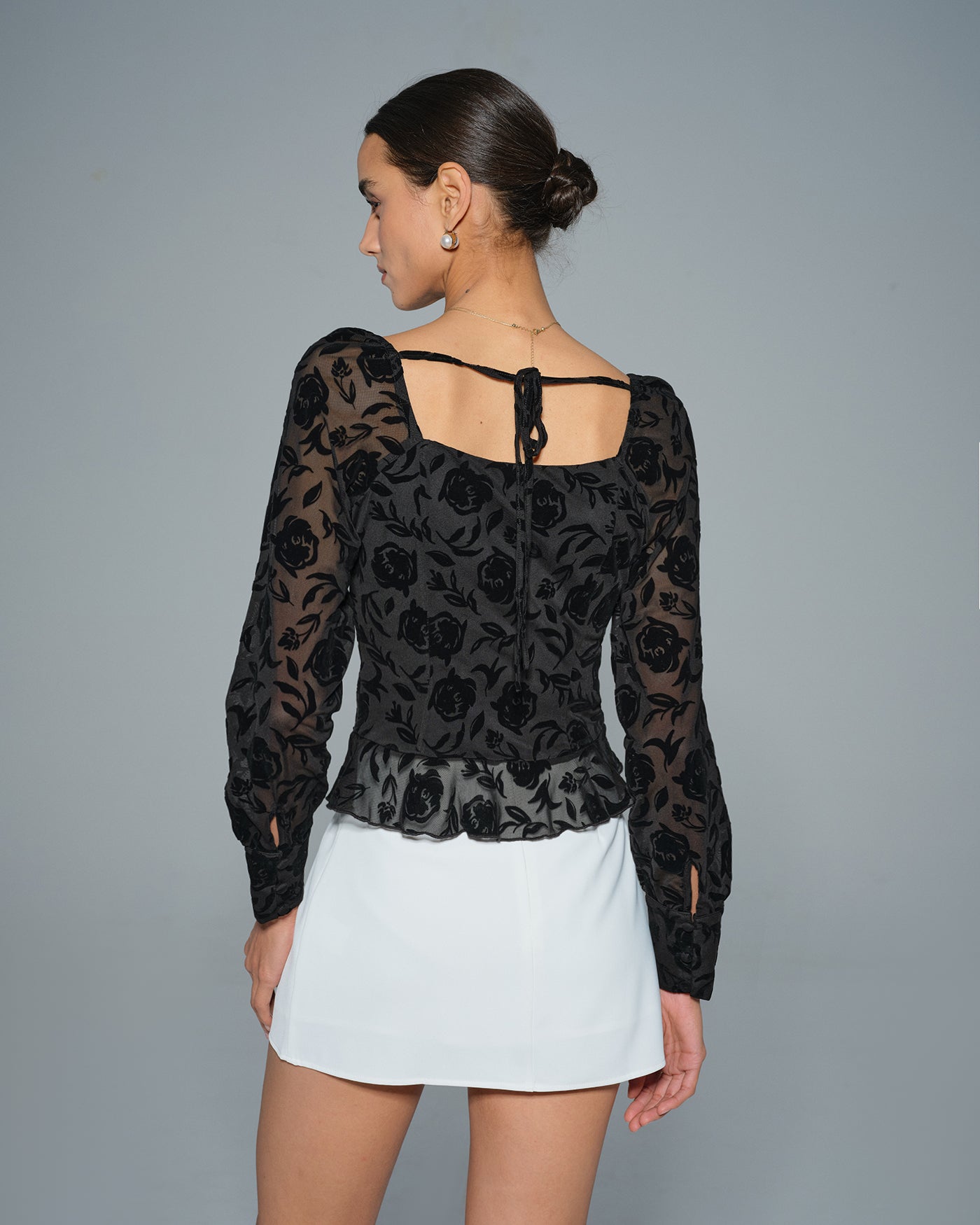 Blusa Negra Cuello Cuadrado