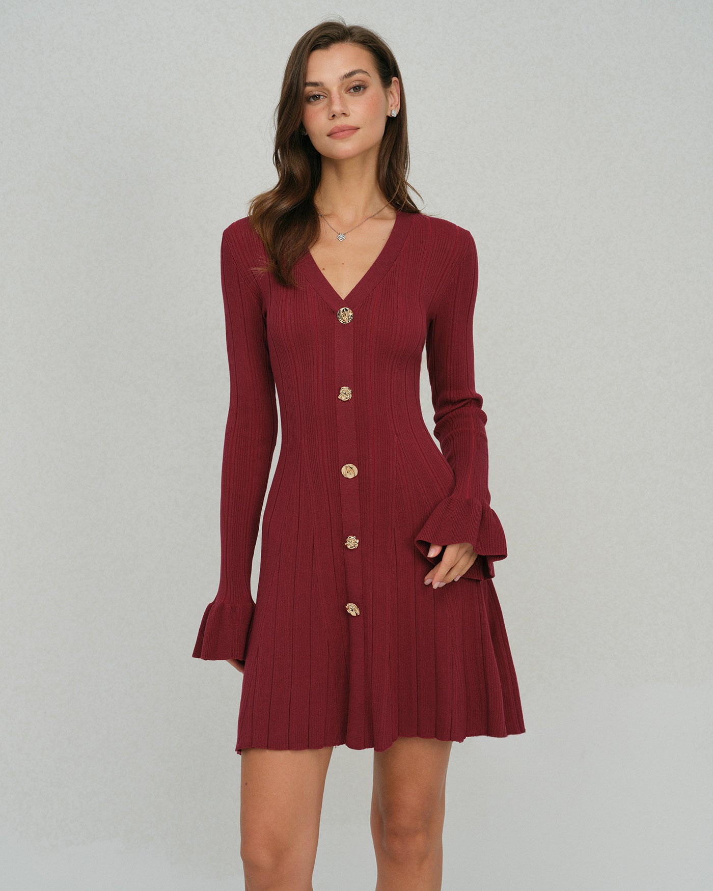 Vestido de Punto Rojo Vino Manga Campana Cuello V