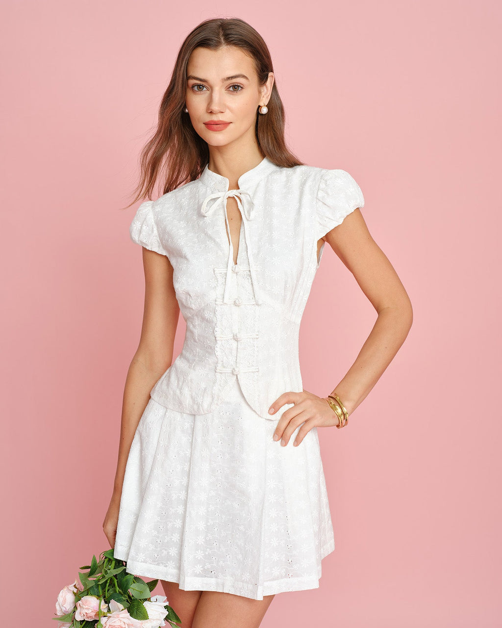 Blusa Blanca Cuello Mao Bordado