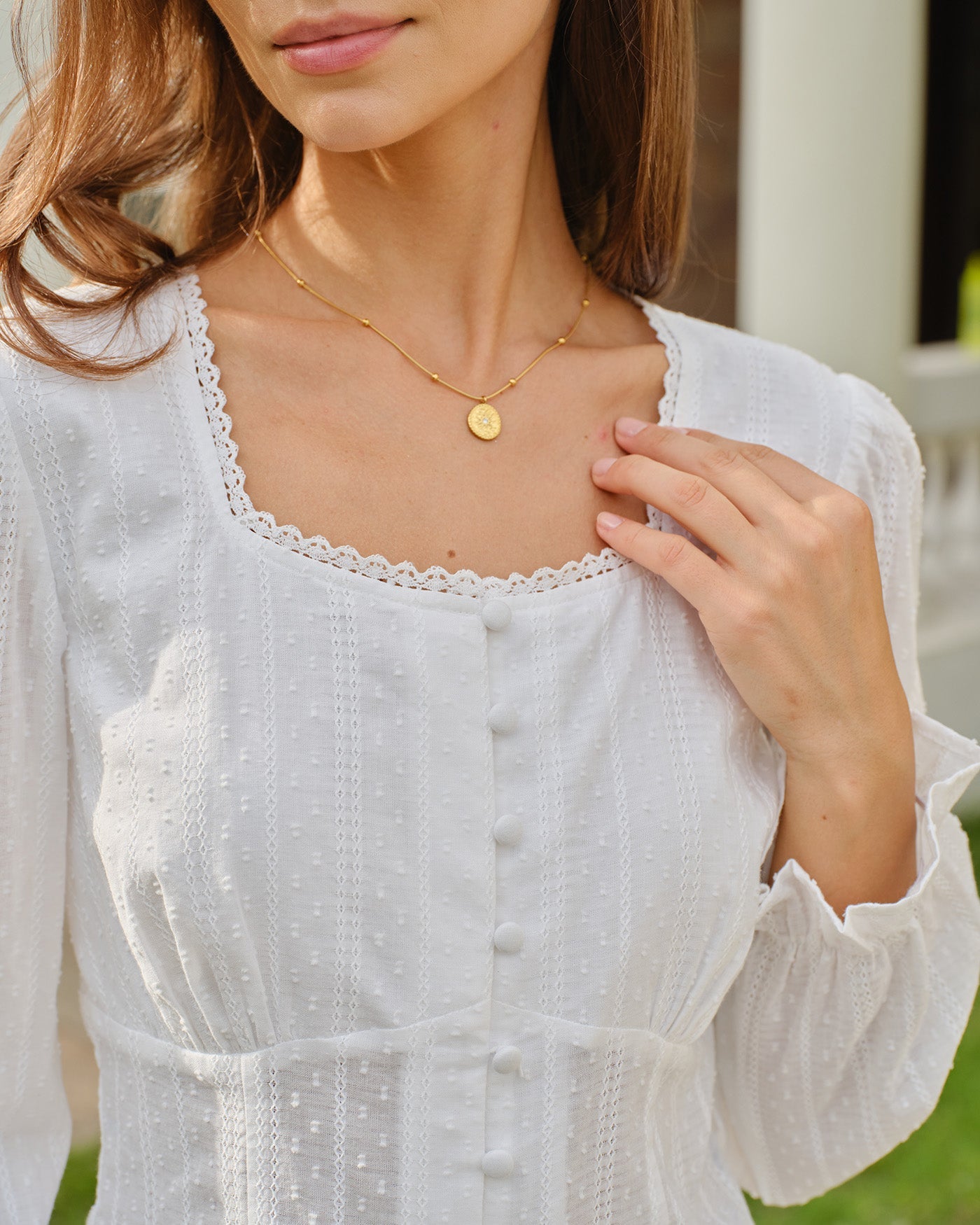 Blusa Blanca Cuello Cuadrado Texturizado