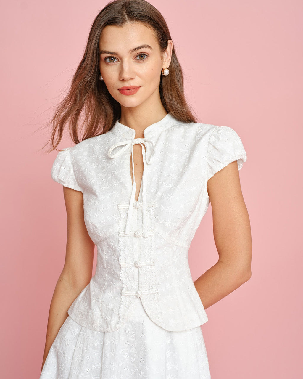 Blusa Blanca Cuello Mao Bordado