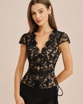 Blusa Negra Cuello V Encaje Botones