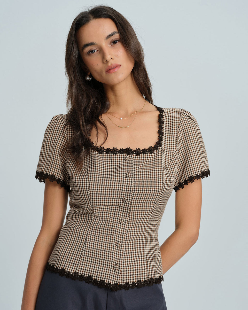 Blusa Café Cuello Cuadrado Cuadros