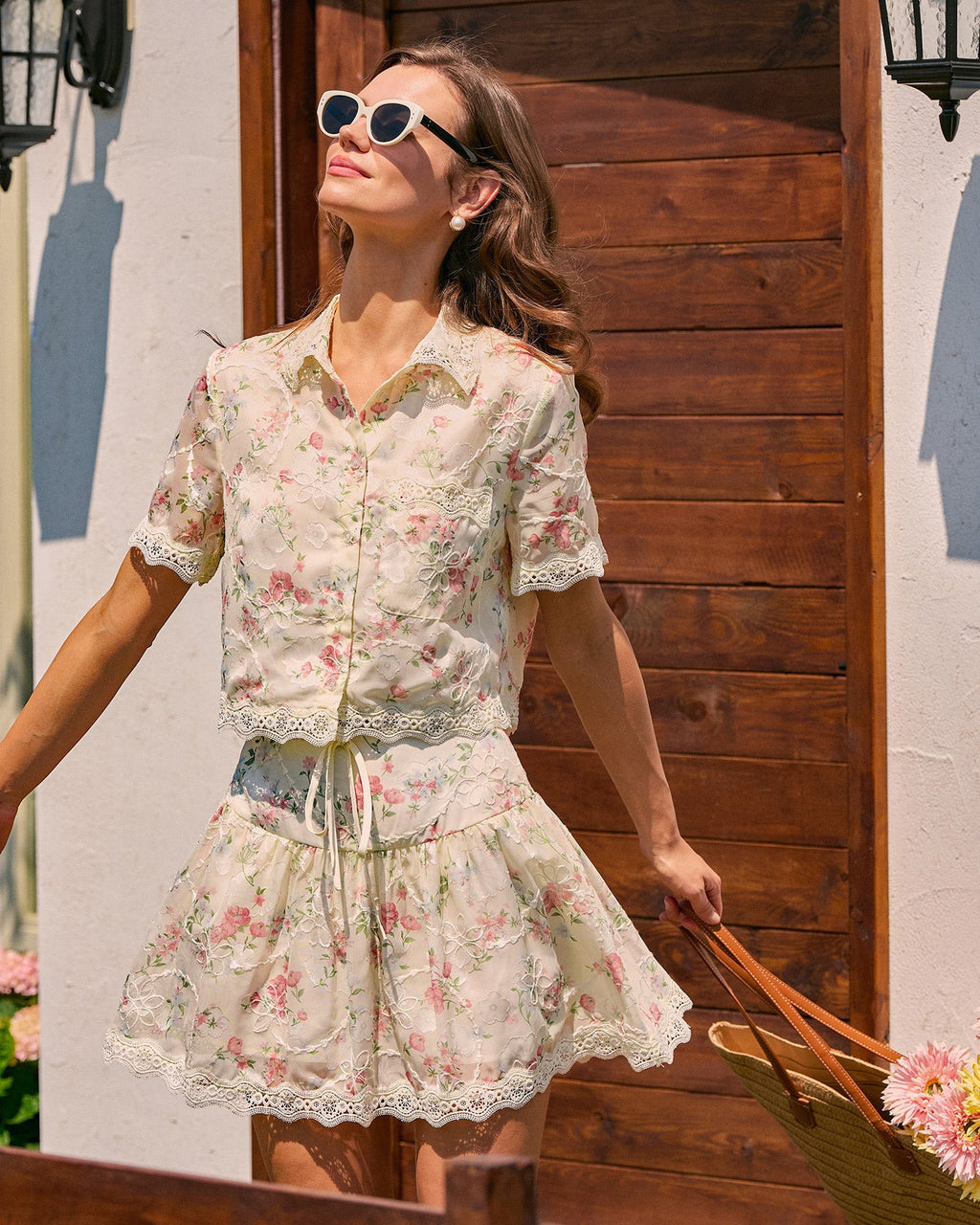 Blusa Floral Cuello Encaje Bolsillos