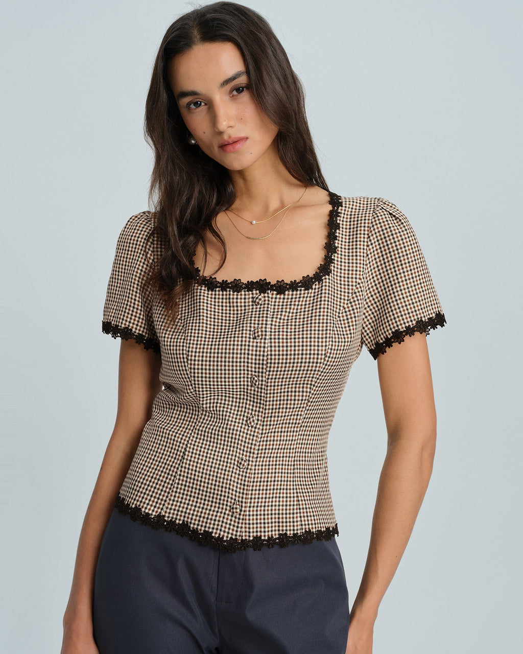 Blusa Café Cuello Cuadrado Cuadros