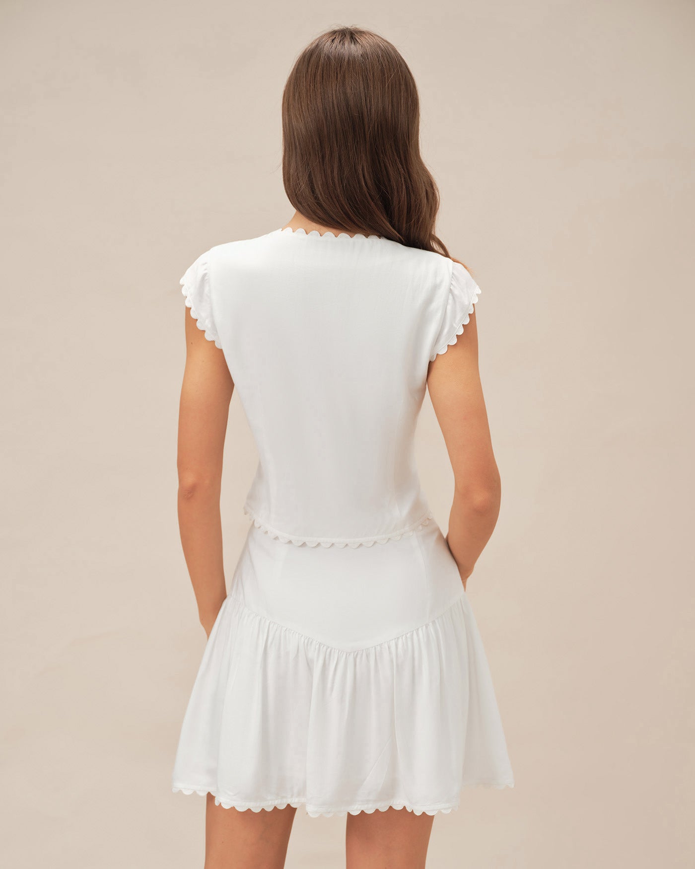 Blusa Blanca Manga Corta Abullonada Botones