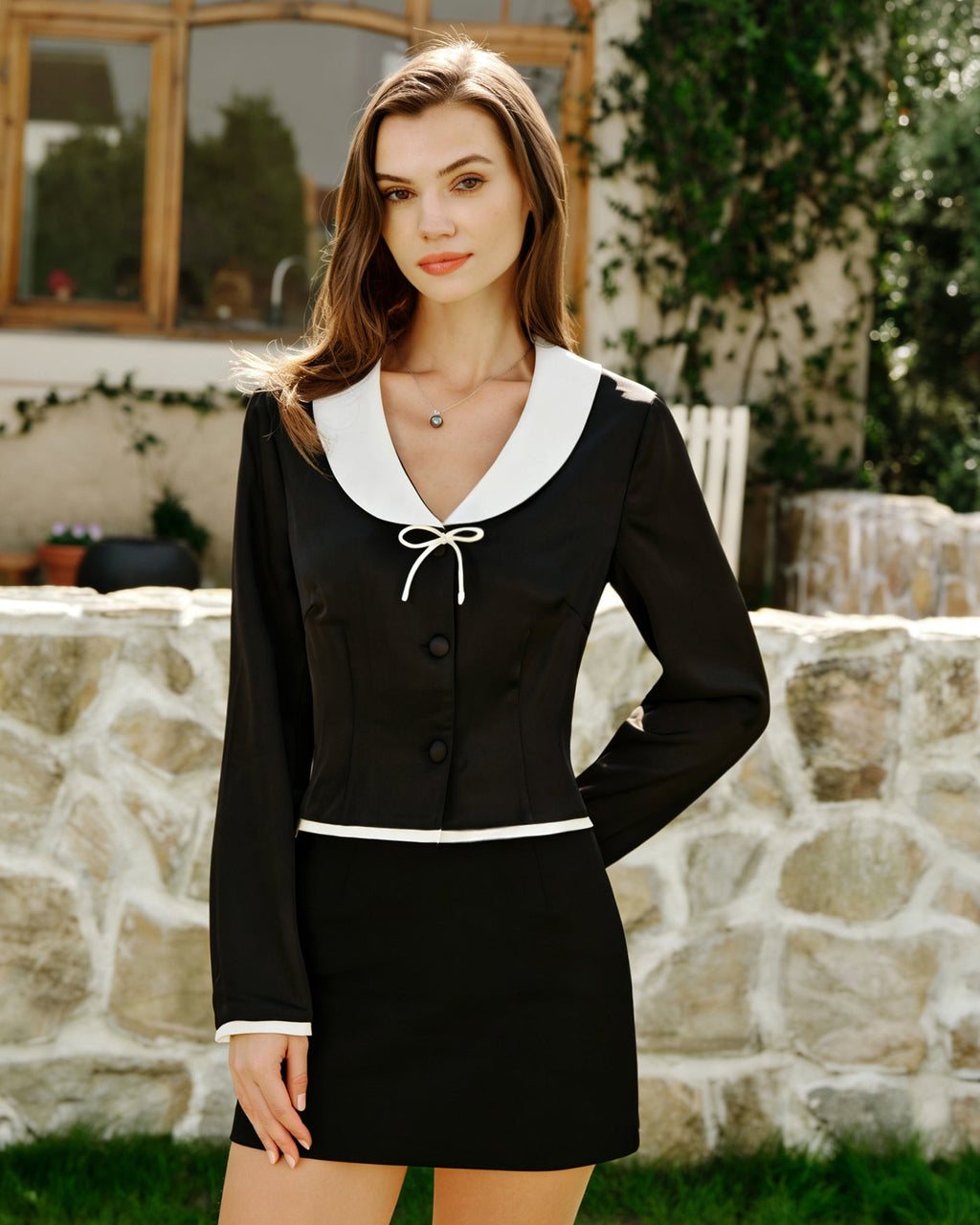 Blusa Negra Cuello Satén