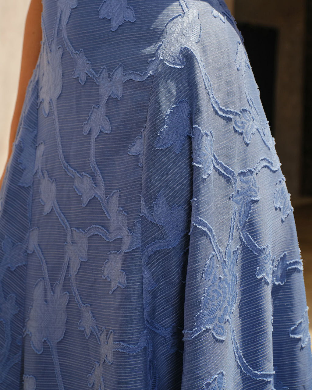 Vestido Maxi Azul Jacquard Fruncido Lencero