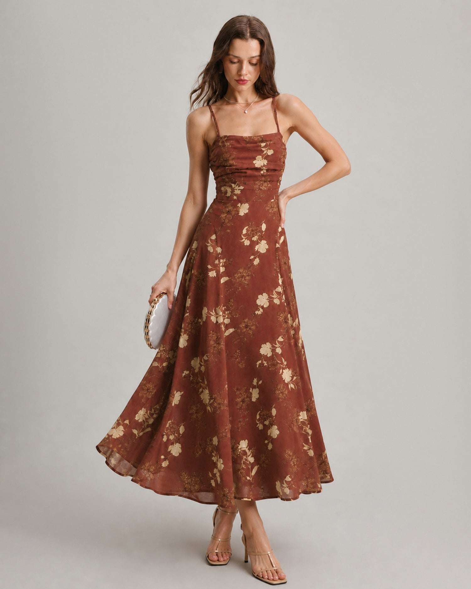 Vestido Maxi Rojo Cuello Cuadrado Cruce en X Floral