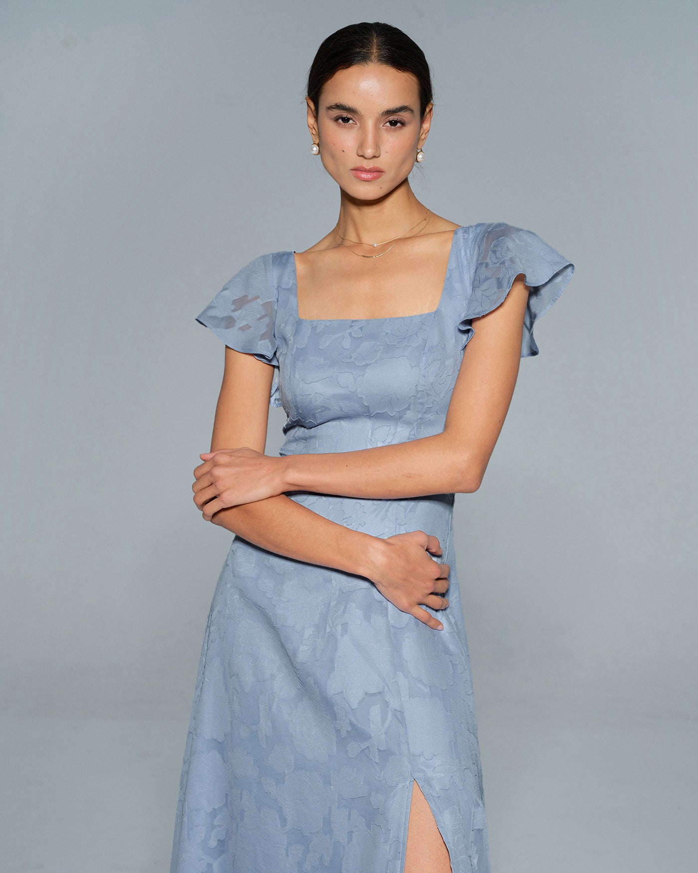Vestido Midi Azul Floral Cuello Cuadrado